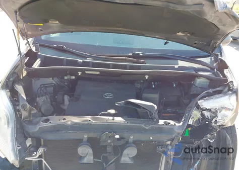 2013 Toyota Sienna Xle V6 8 Passenger from USA, damaged, VIN 5TDYK3DC2DS356018